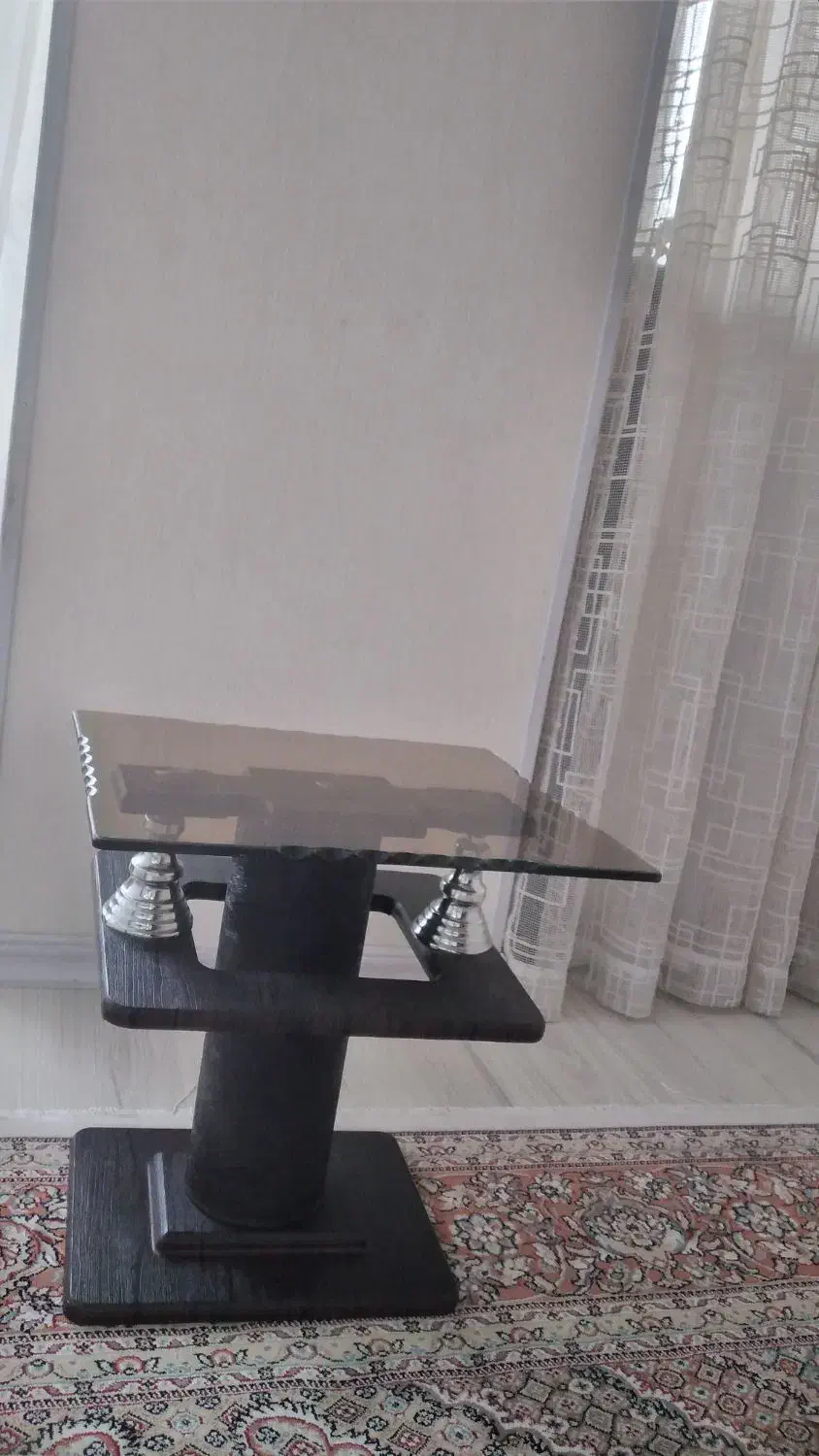 عسلی و جلو مبلی سالم و خوشگل|مبلمان خانگی و میز عسلی|اردبیل, |دیوار