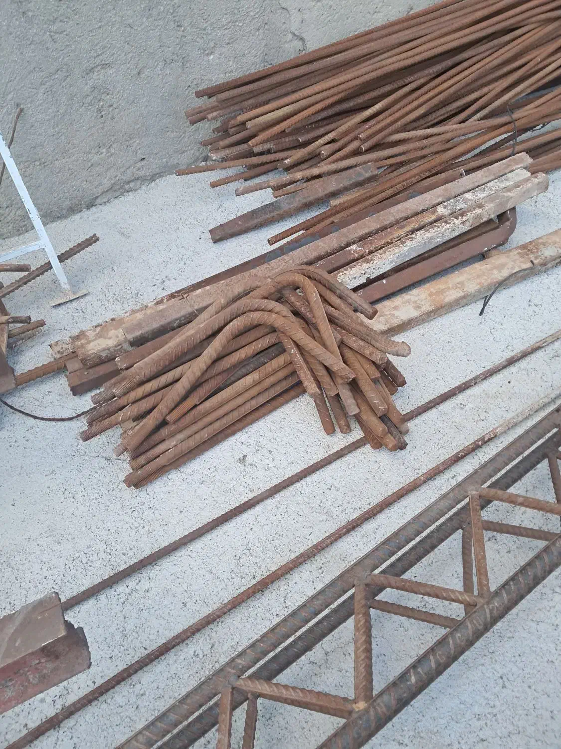 میلگردواهن و بلت|مصالح و تجهیزات ساختمان|شیروان (لرستان), |دیوار