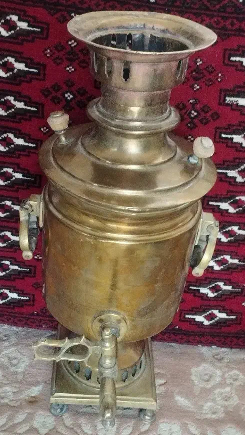 سماور ذغالی قدیمی|کلکسیون اشیاء عتیقه|کاشان, فاز ۲ ناجی آباد|دیوار