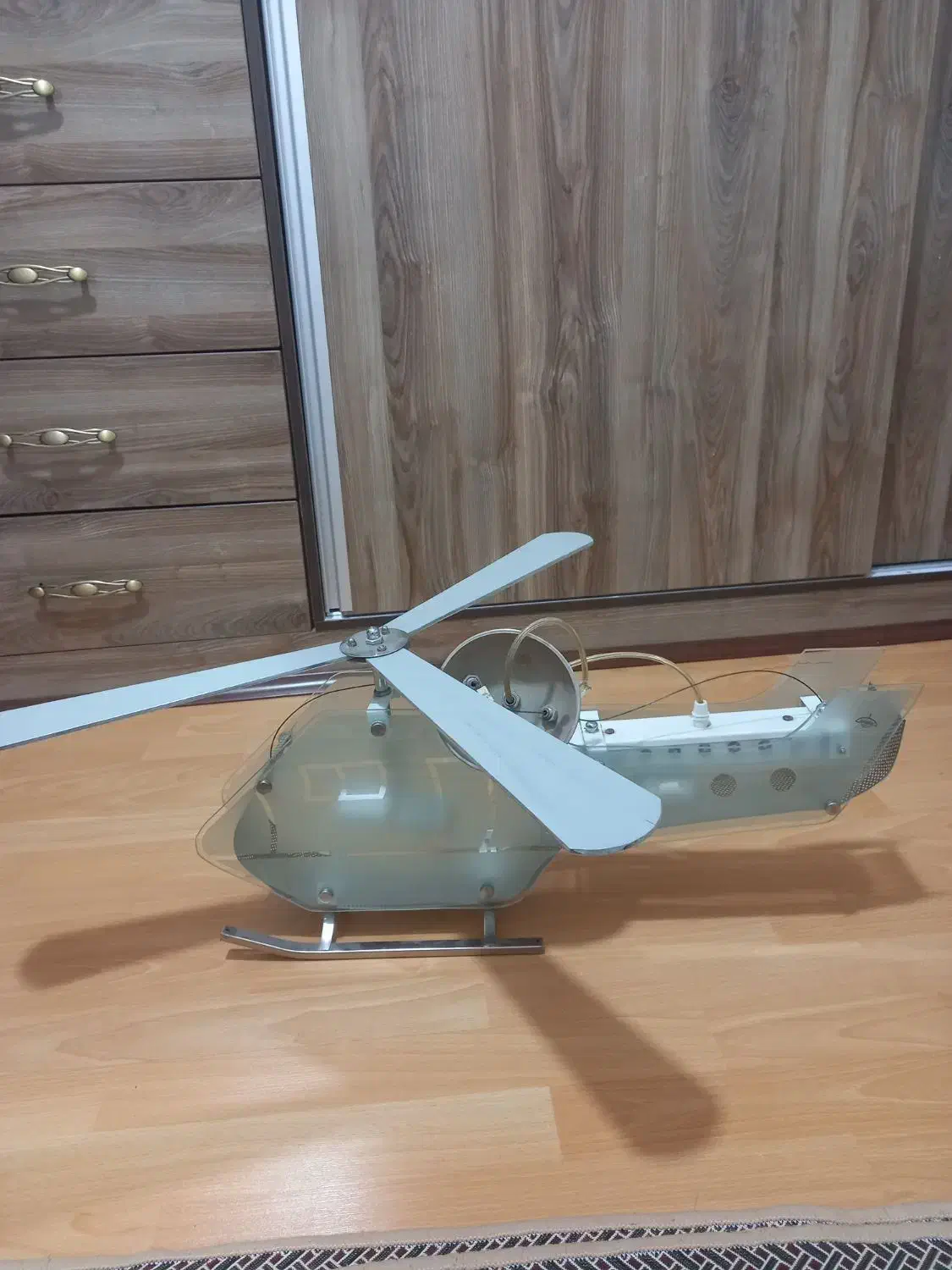 لوستر هلی کوپتری ، بیشتر برای اتاق کودکه|لوستر و چراغ آویز|تهران, امام زاده عبدالله|دیوار