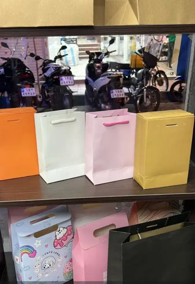 خانم کارگاه تولید جعبه طلا(صحافی)|استخدام صنعتی، فنی، مهندسی|رشت, کوی یخ|دیوار