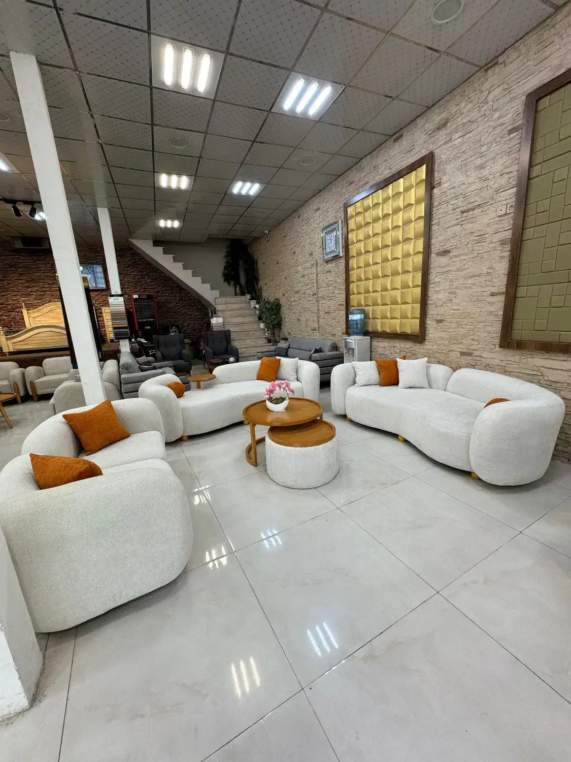 زیرکارچی مبل و صندلی نیازمندیم|استخدام صنعتی، فنی، مهندسی|تهران, شهرک ابوذر|دیوار