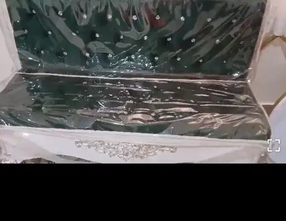 دو عدد صندلی و عسلی تمیز نو|صندلی و نیمکت|کوهدشت, |دیوار