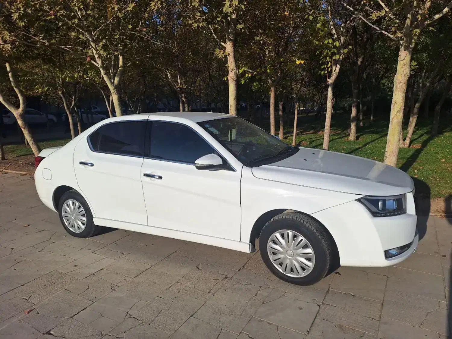 دنا پلاس ۵ دنده|خودرو سواری و وانت|کرج, بنیاد|دیوار