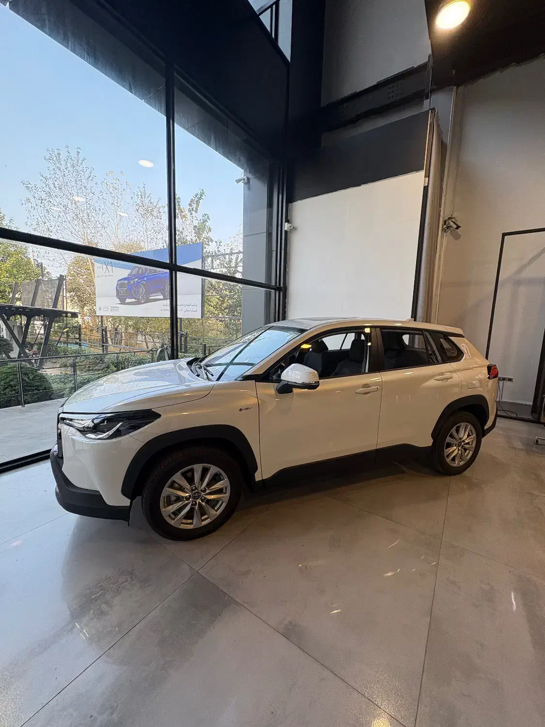 تویوتا کرولا کراس هیبرید ۲۰۲۵|خودرو سواری و وانت|رشت, گلسار|دیوار