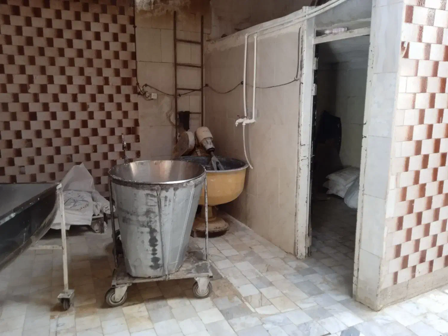 فروش سنگک دولتی|فروشگاه و مغازه|دهگلان, |دیوار