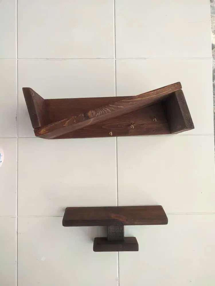 شلف و جاکلیدی چوبی|کتابخانه، شلف، قفسه‌های دیواری|تهران, استاد معین|دیوار