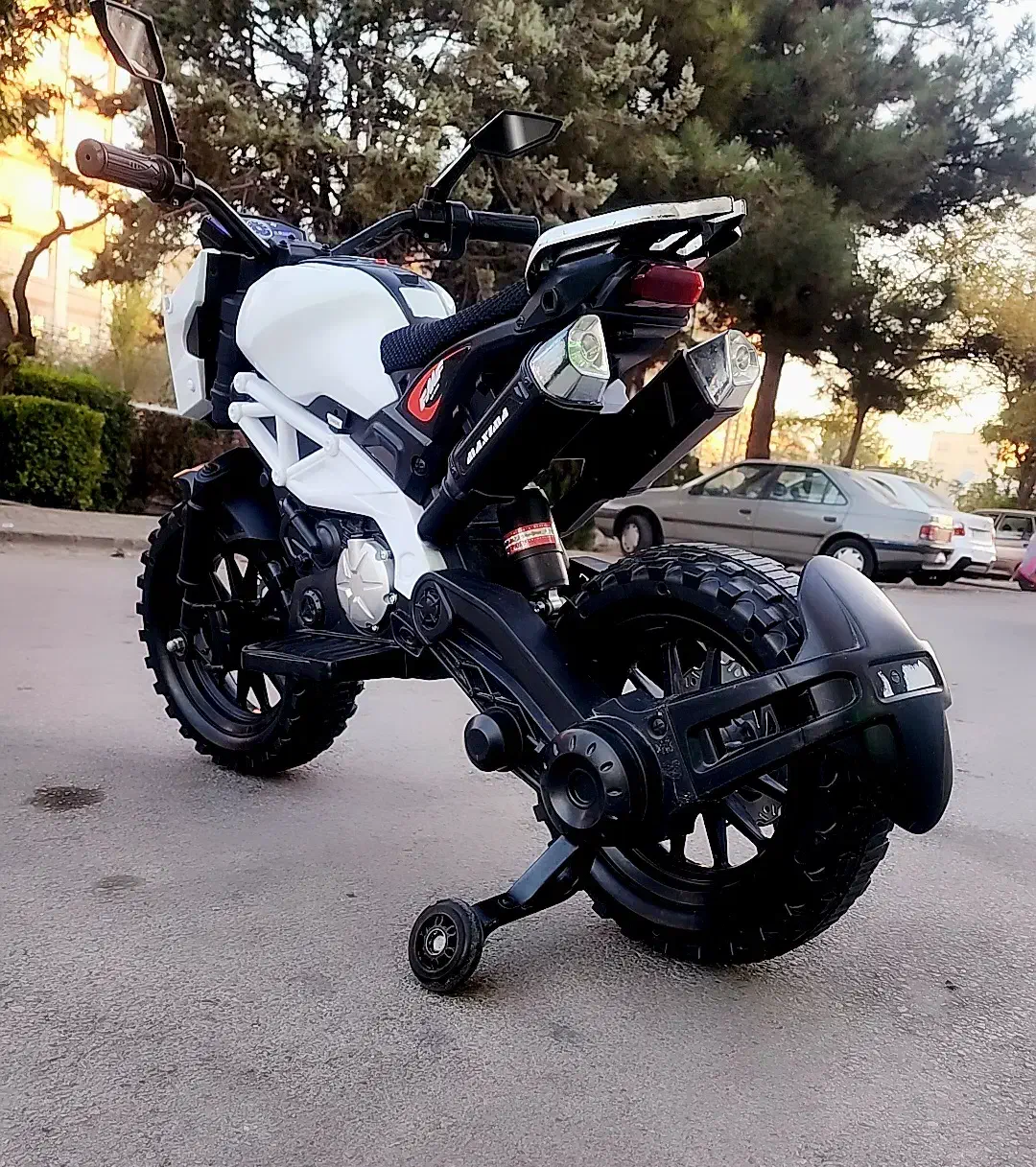 موتورشارژی تریل بزرگ کمکی دار|اسباببازی بچه|تبریز, |دیوار