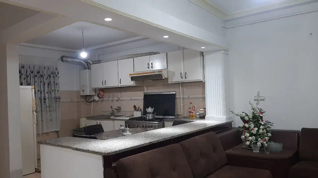 اجاره ی سوییت مبله حیاط دار|اجارهٔ کوتاهمدت آپارتمان و سوئیت|رستمآباد, |دیوار