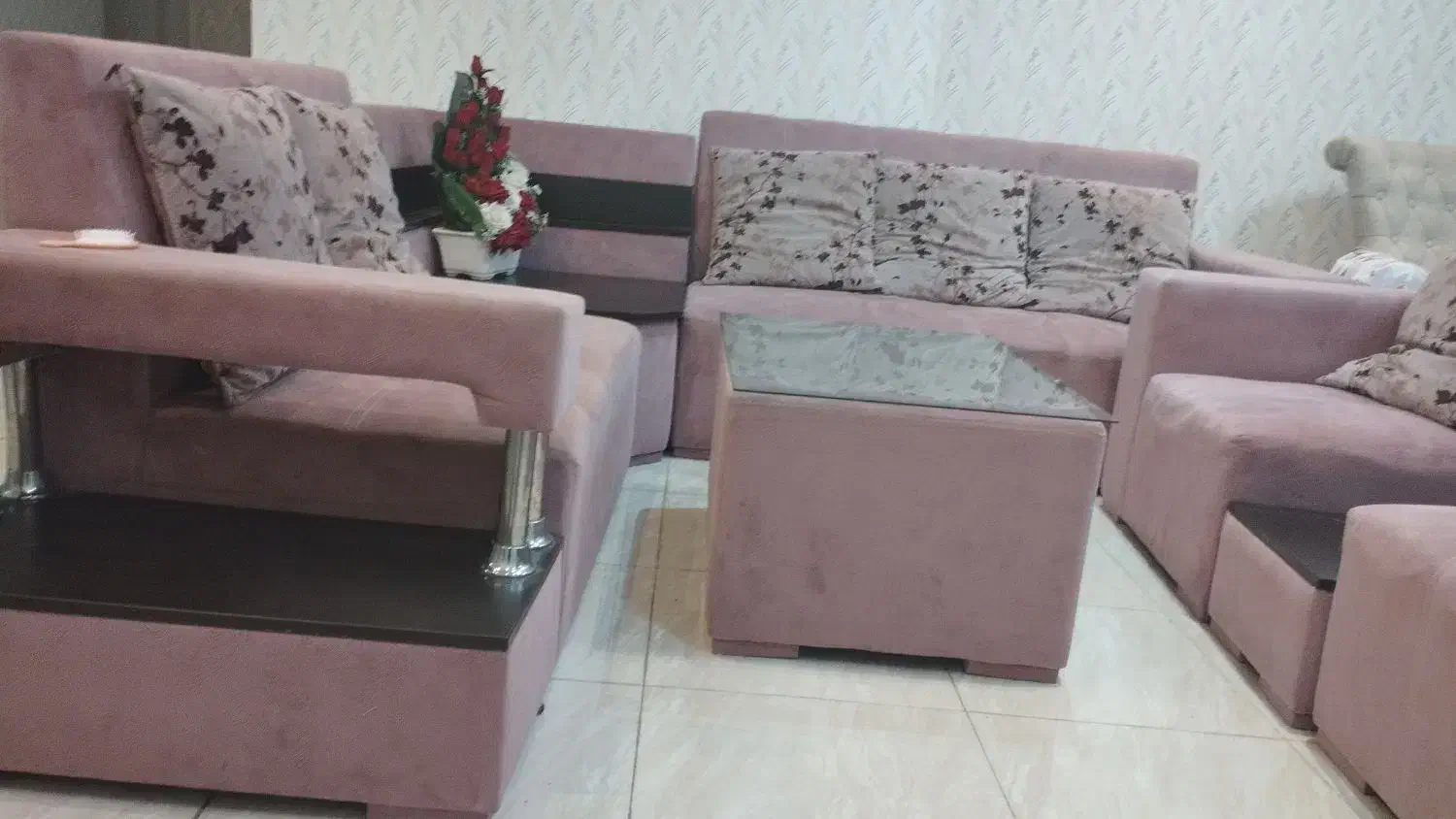 مبل ۷نفره|مبلمان خانگی و میز عسلی|رشت, استقامت ۱|دیوار