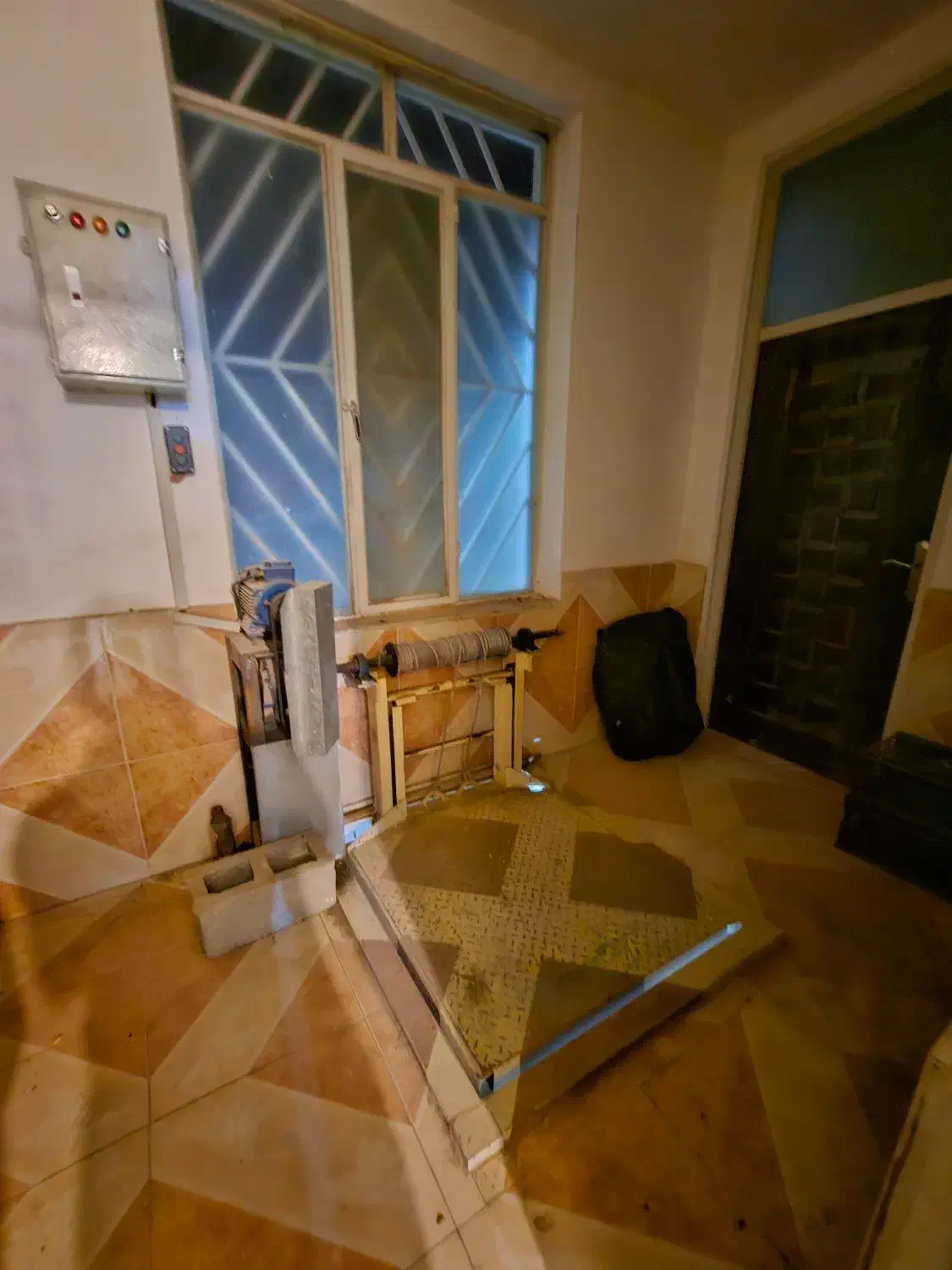 اجاره واحد طبقه اول|اجارهٔ آپارتمان|رفسنجان, |دیوار