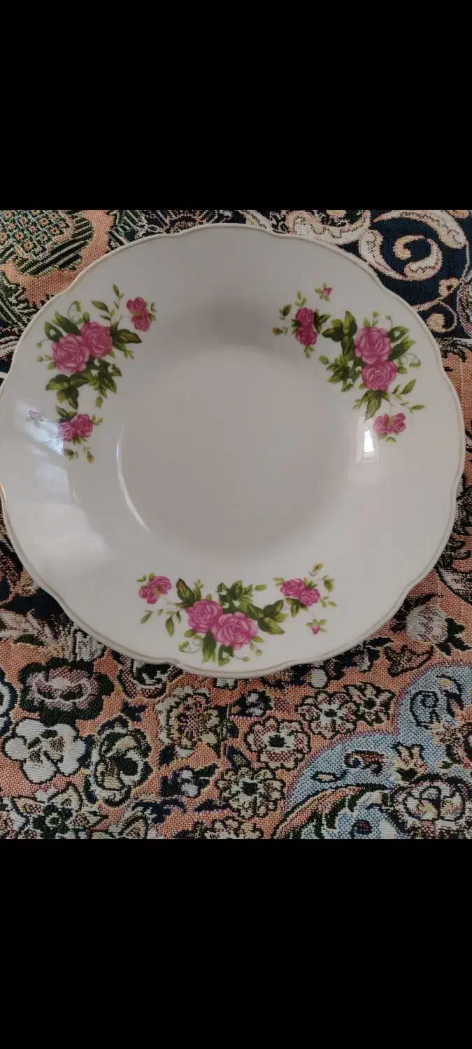 چینی گل قرمز|ظروف سرو و پذیرایی|گرمخان, |دیوار