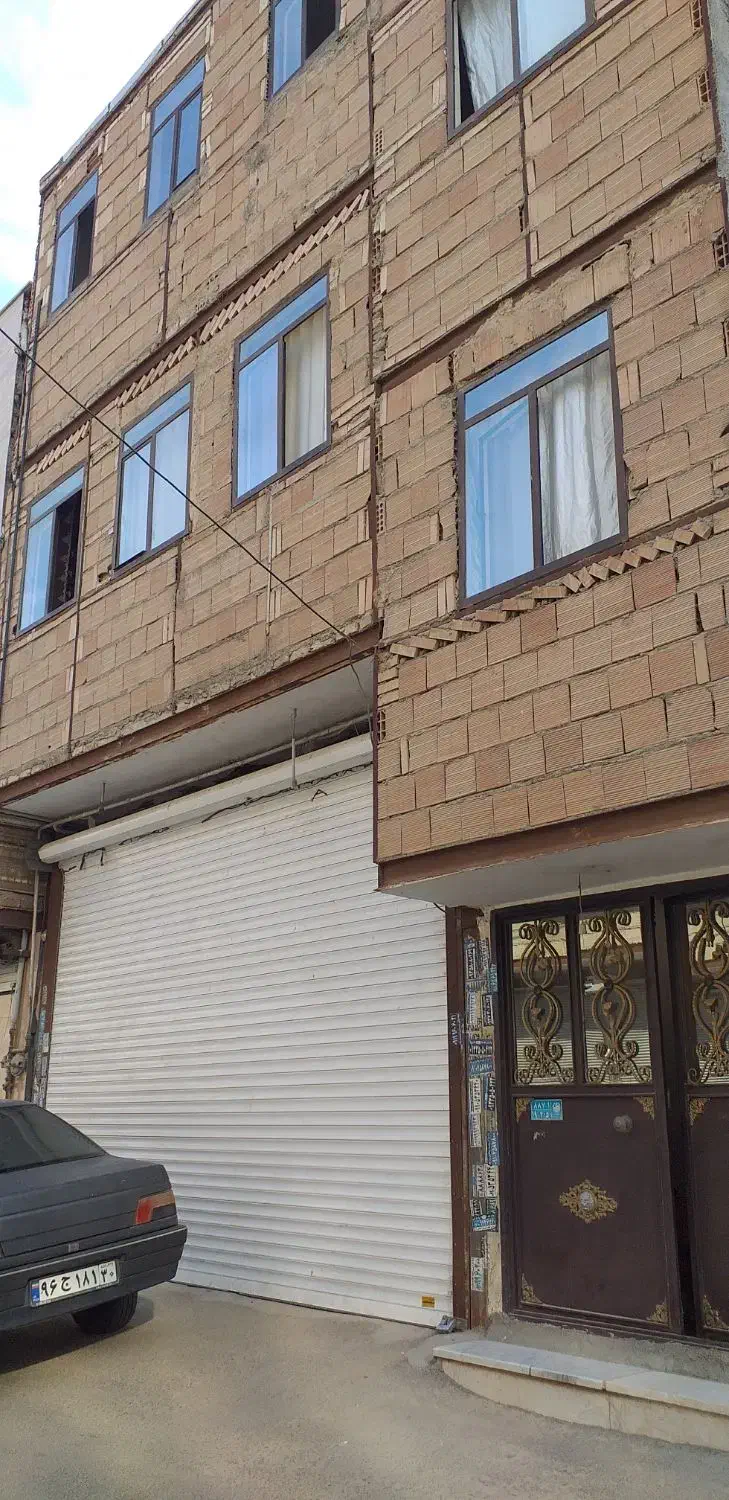 یک دستگاه ساختمان سه طبقه کامل|فروش آپارتمان|رباطکریم, شترخوار|دیوار