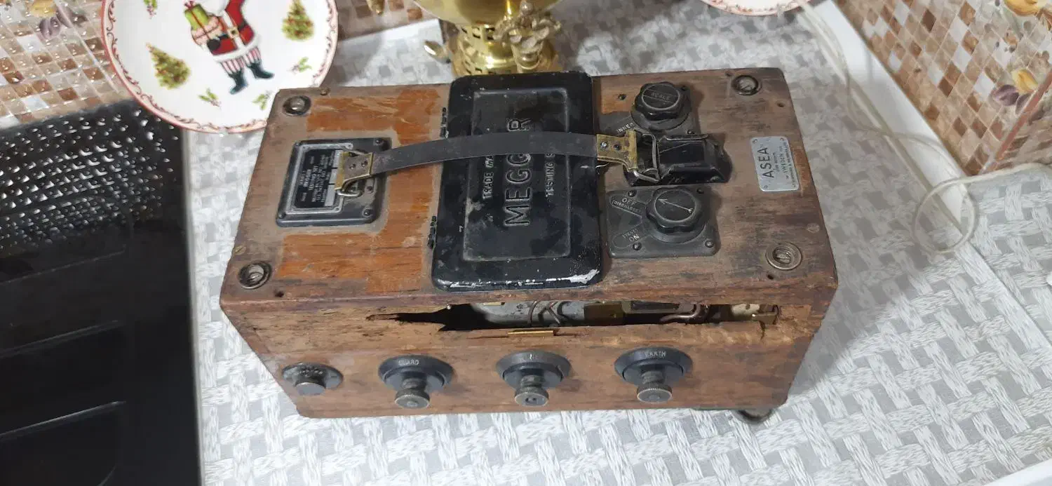 قدیمی ترین تجهیزات نفتی دستگاه واتر میگر|کلکسیون اشیاء عتیقه|مشکیندشت, |دیوار