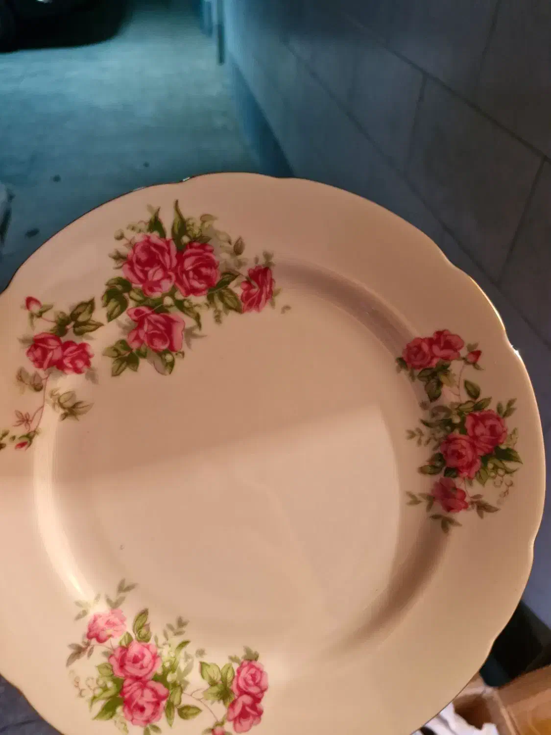 سرویس چینی گل سرخی|ظروف سرو و پذیرایی|کرج, شهرک فهمیده|دیوار