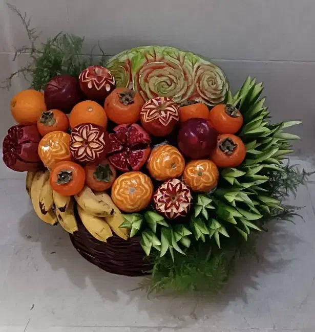 حکاکی هندوانه و کدو و میوه ارایی و سفارش کیک|خدمات پذیرایی، مراسم|گلپایگان, |دیوار