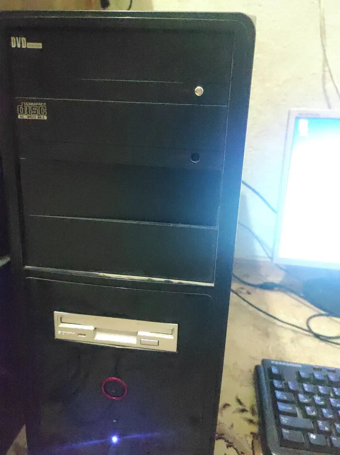 کامپیوتر و مانیتور اداری تمیز|رایانه رومیزی|بندر کنگان, |دیوار