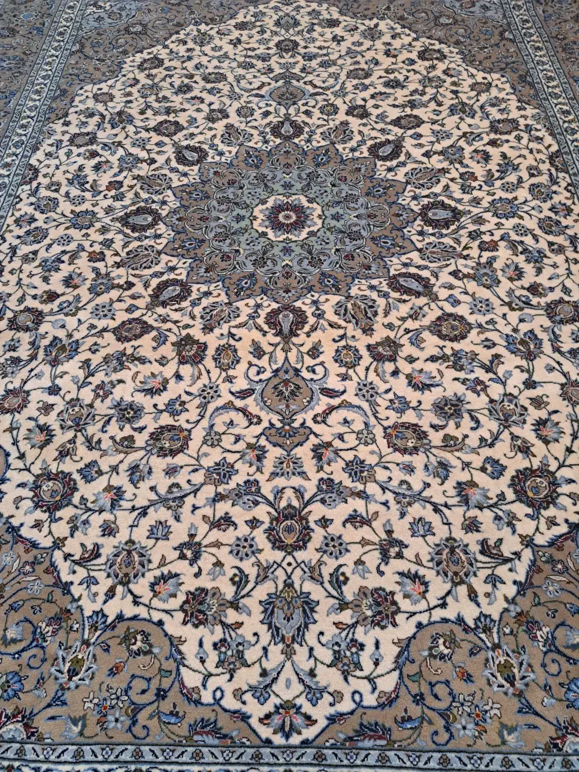 جفت کاشان کرم در حد نو مناسب  جهزیه  عروس خانم ها|فرش|احمدآبادمستوفی, |دیوار