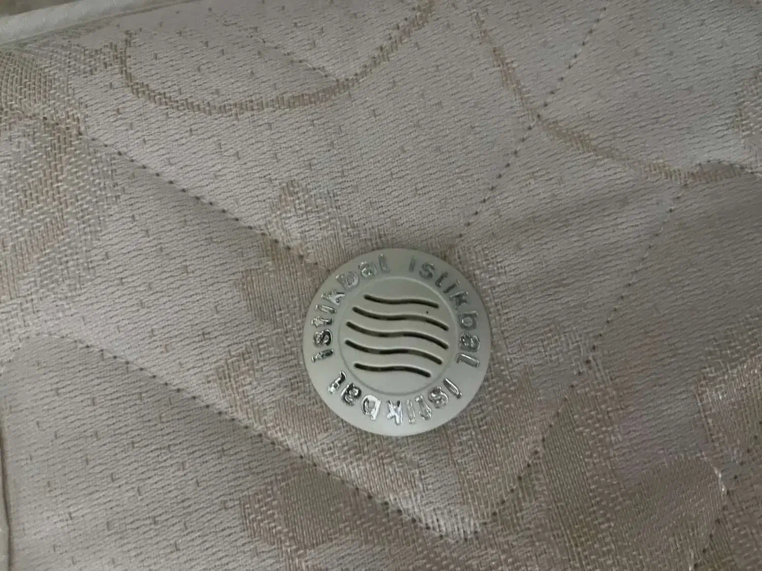 تشک استقبال کاملا سالم و تمیز|تشک تختخواب|بابل, |دیوار