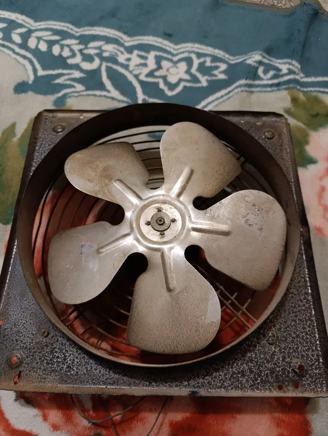 فن هوا کش|پنکه و تصفیهکنندهٔ هوا|خمینیشهر, |دیوار