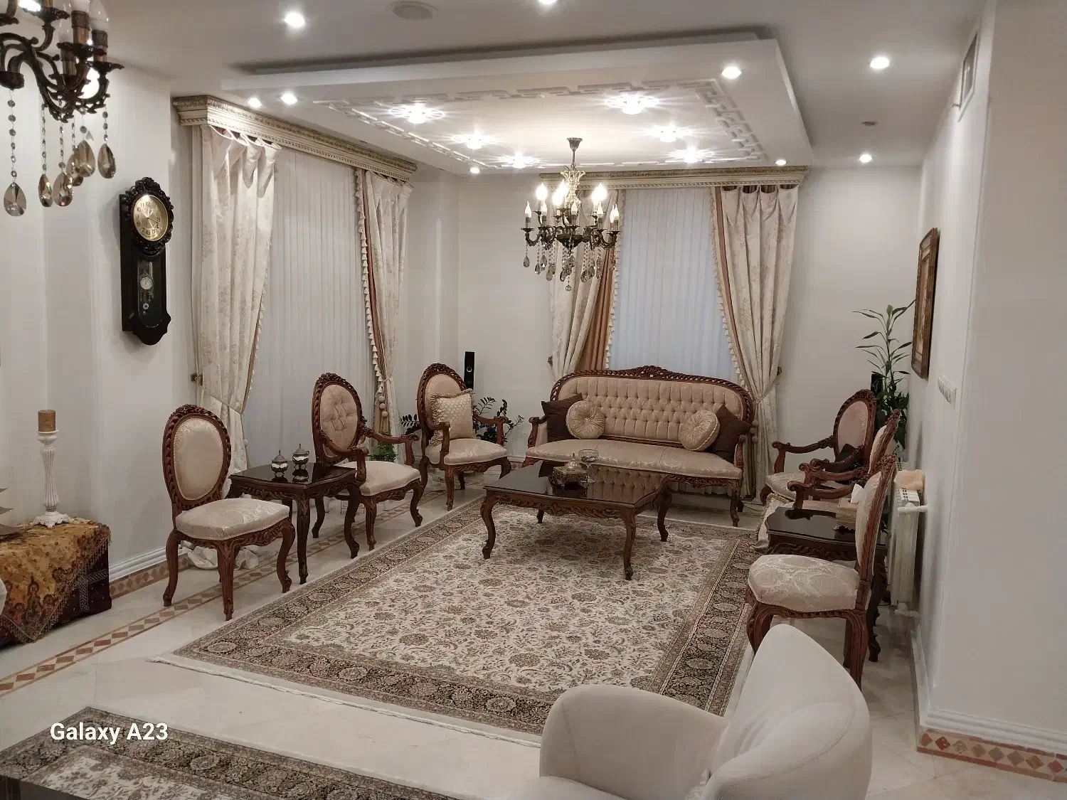 مبل استیل ۹ نفره و میزبان ، ناهار خوری ۸ نفره منبت|مبلمان خانگی و میز عسلی|تهران, مهران|دیوار