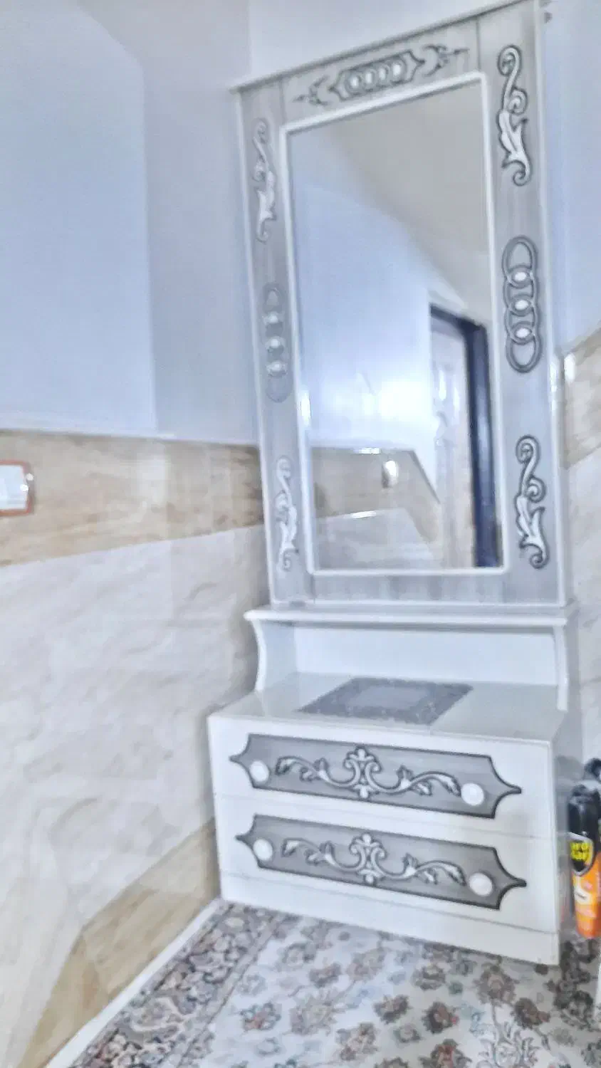 آیینه قدی کشودار|آینه|قم, قلعه کامکار|دیوار