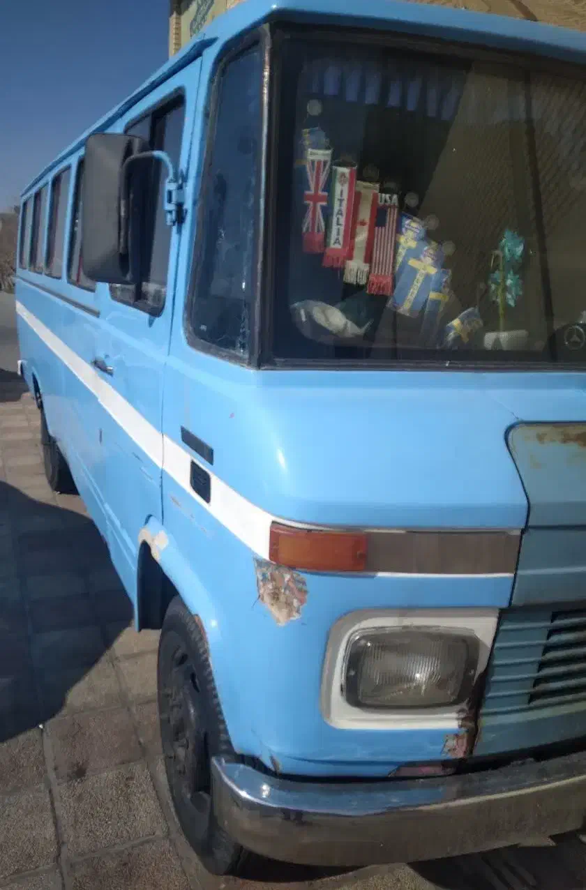 مینی بوس|خودرو سنگین|اندیشه, اندیشه فاز ۱|دیوار