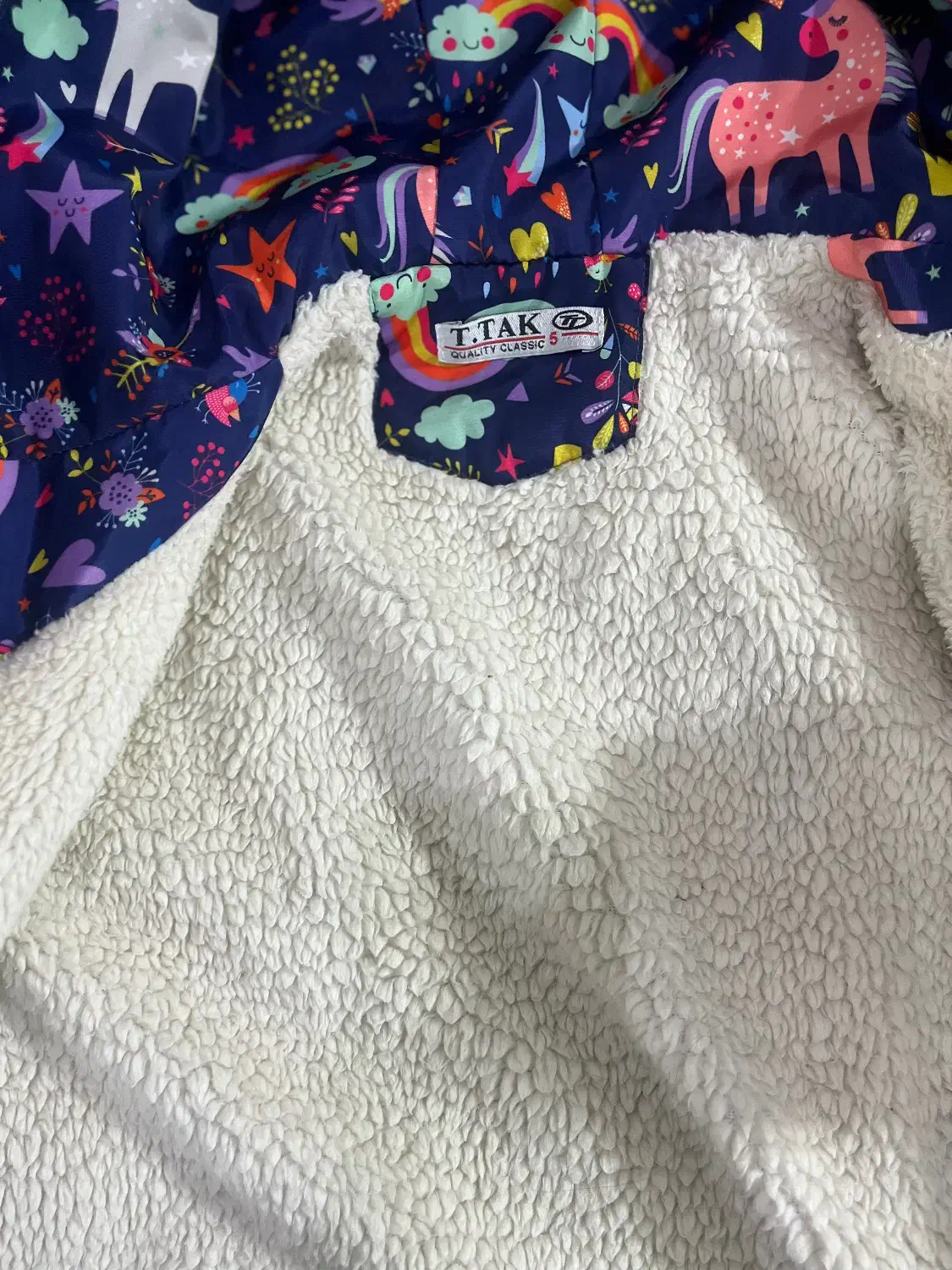 کاپشن دخترانه|کفش و لباس بچه|تهران, چوب تراش|دیوار