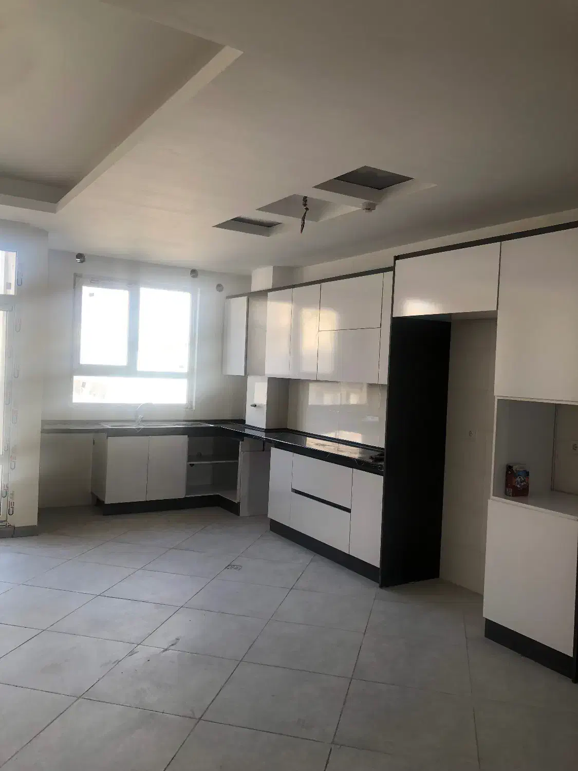 ۱۰۷متر ۲ خواب/کلید نخورده/فول امکانات