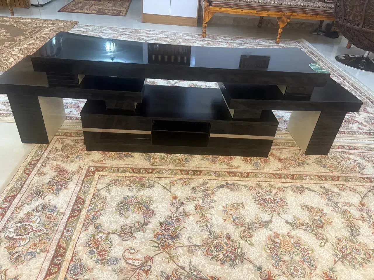 میز تلویزیون  لاکچری تلویزیون نو نو  دو طرف هست|میز تلویزیون|اسفراین, |دیوار