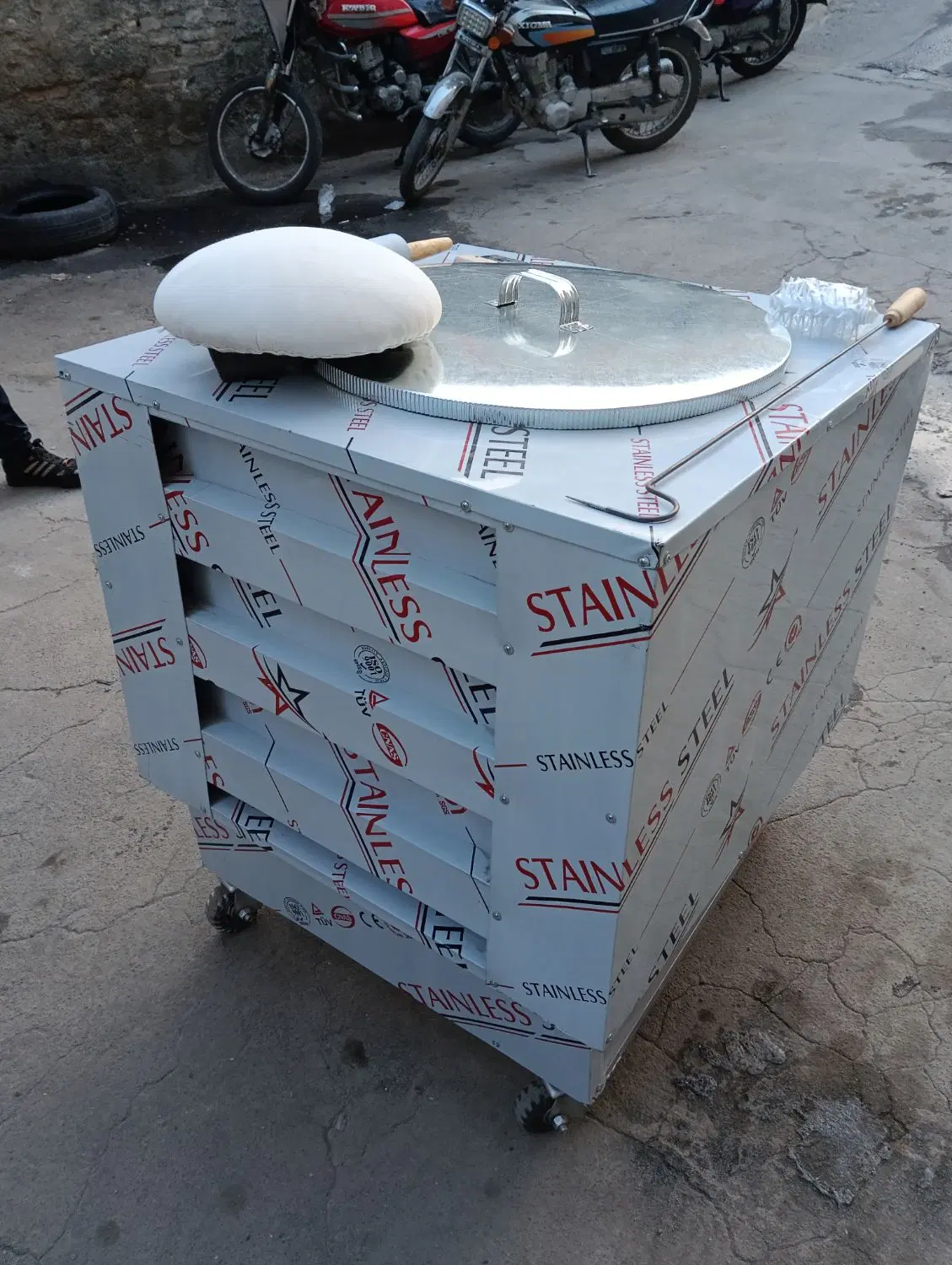تنورگلی گل همدان تنور گلی تمام استیل چرخدار|اجاق گاز و لوازم برقی پخت‌وپز|تهران, علی‌آباد|دیوار