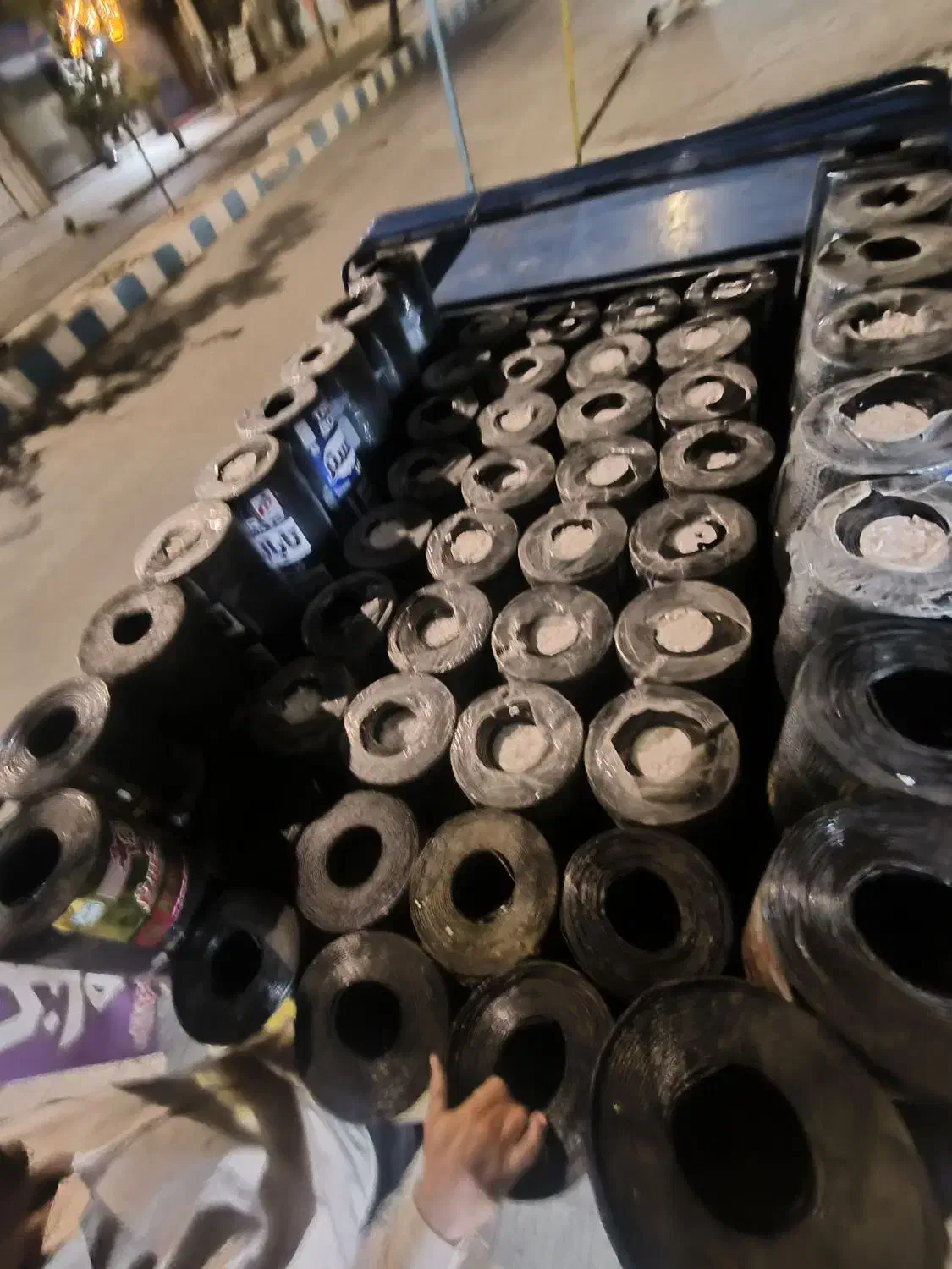 شهر قیر و ایزوگام برادران نیکنام|مصالح و تجهیزات ساختمان|هرسین, |دیوار