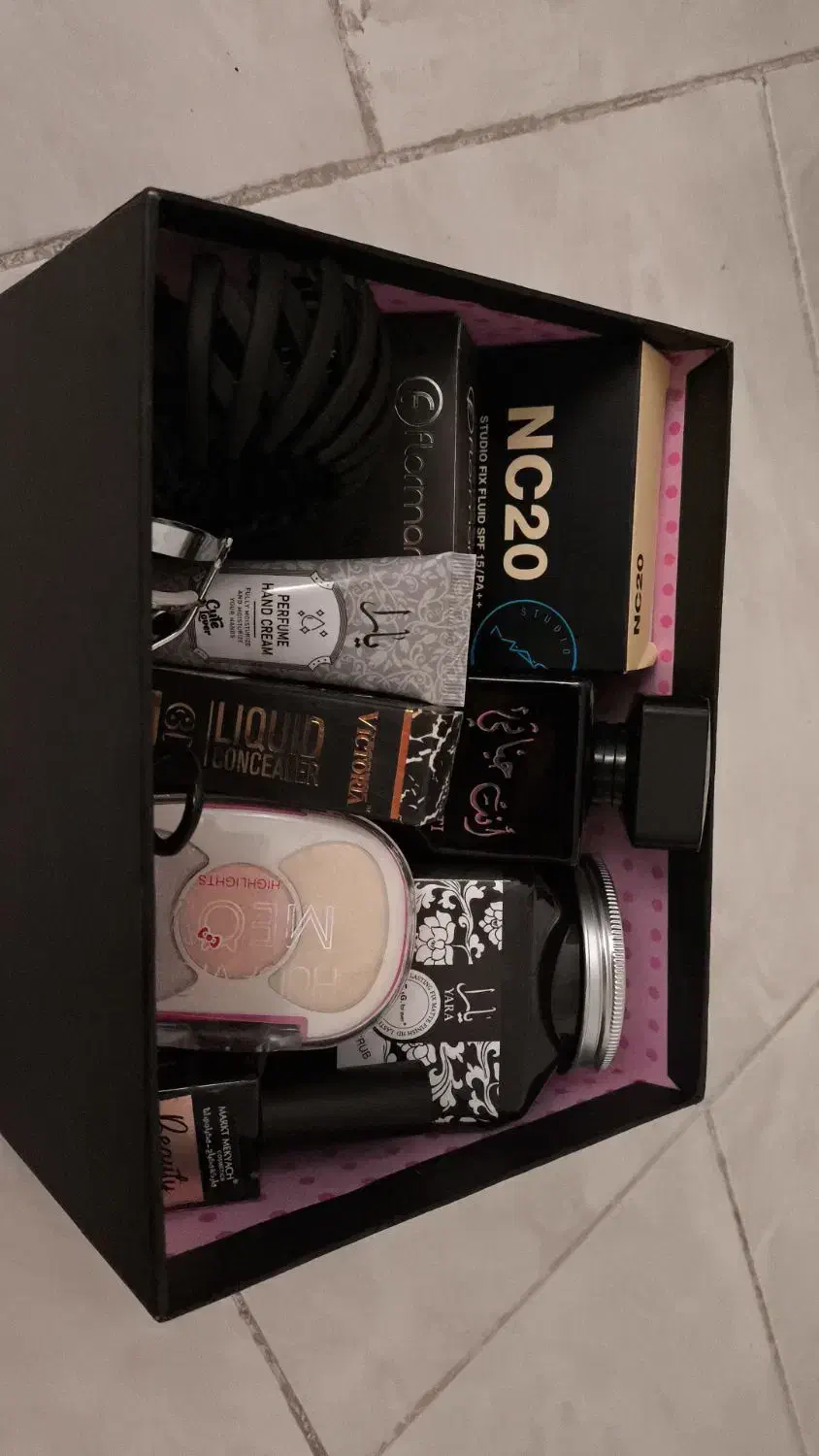 هدیه روز مادر و زن|آرایشی، بهداشتی، درمانی|هشتگرد, فاز ۱ مهستان|دیوار