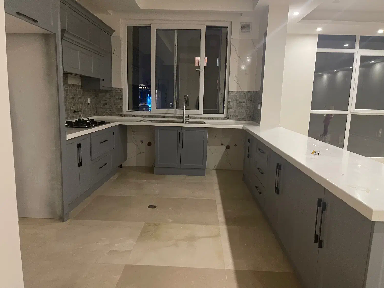 کابینت رنگ پلی اورتان در حد نو|مصالح و تجهیزات ساختمان|تهران, هروی|دیوار