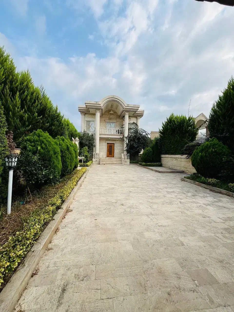 ویلاباغ دوبلکس کلاسیک 340متری مبله سند تکبرگ شهرکی|فروش خانه و ویلا|فریدون‌کنار, |دیوار