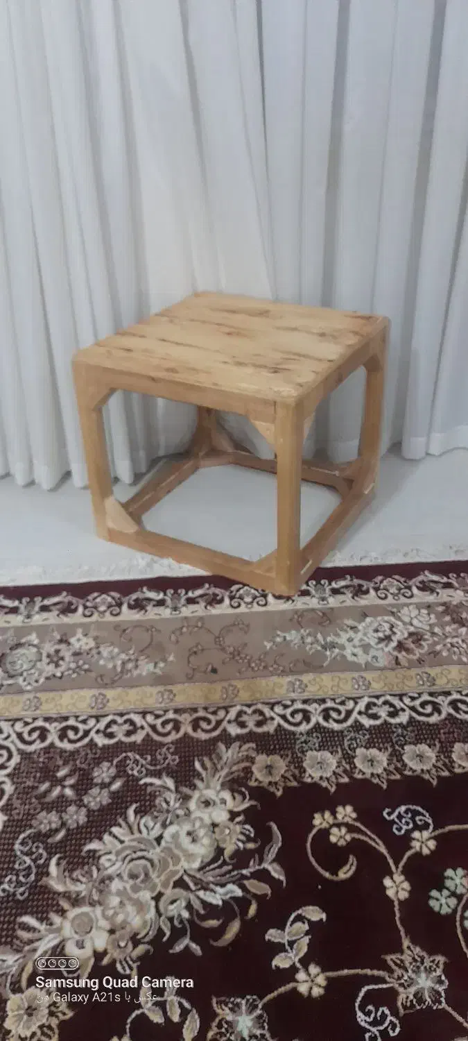 کرسی چوبی نو|مبلمان خانگی و میز عسلی|مشهد, شهید شهریاری|دیوار