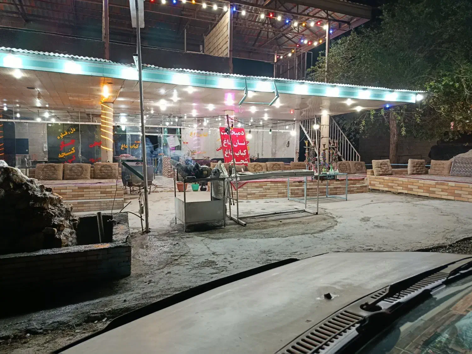 نیازمند کارگر برا قهوهخانه و کبابی درصدی|استخدام خدمات فروشگاه و رستوران|یاسوج, |دیوار