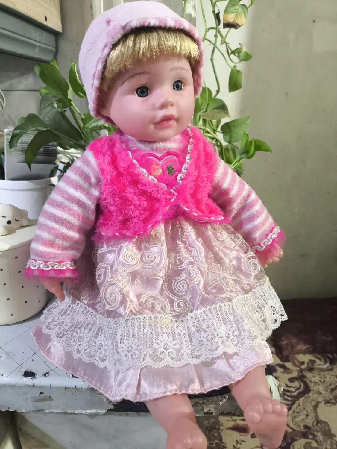 عروسک|اسباب‌بازی بچه|ری, صالح‌آباد شرقی|دیوار