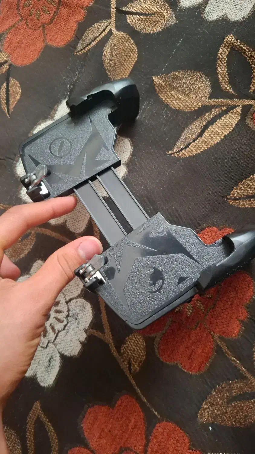 یک عدد دسته بازی|لوازم جانبی موبایل و تبلت|تهران, ارامنه|دیوار