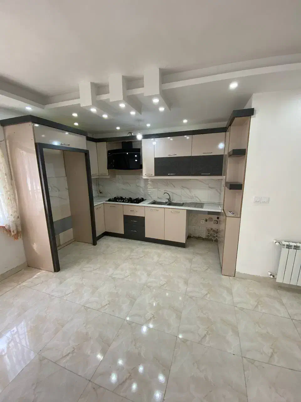 اجاره اپارتمان ۸۷ متری دو خواب در استقامت ۱|اجارهٔ آپارتمان|رشت, استقامت ۱|دیوار