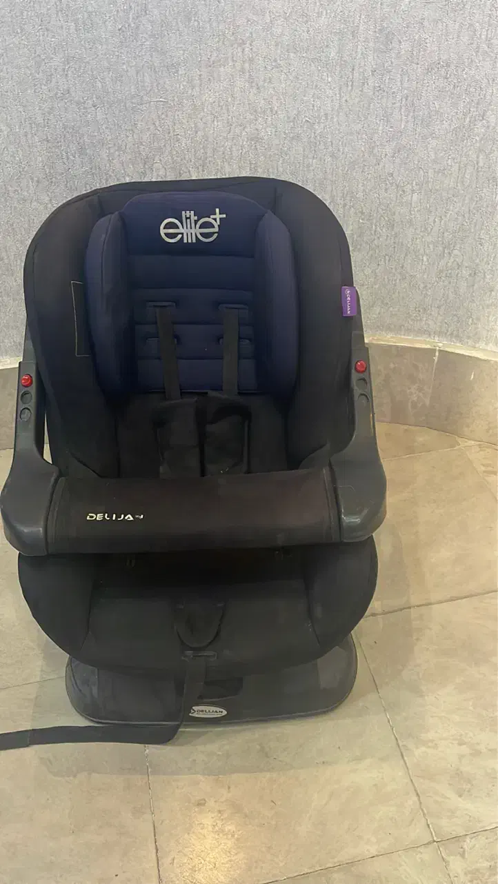 صندلی کودک|تخت و صندلی بچه|ارومیه, |دیوار