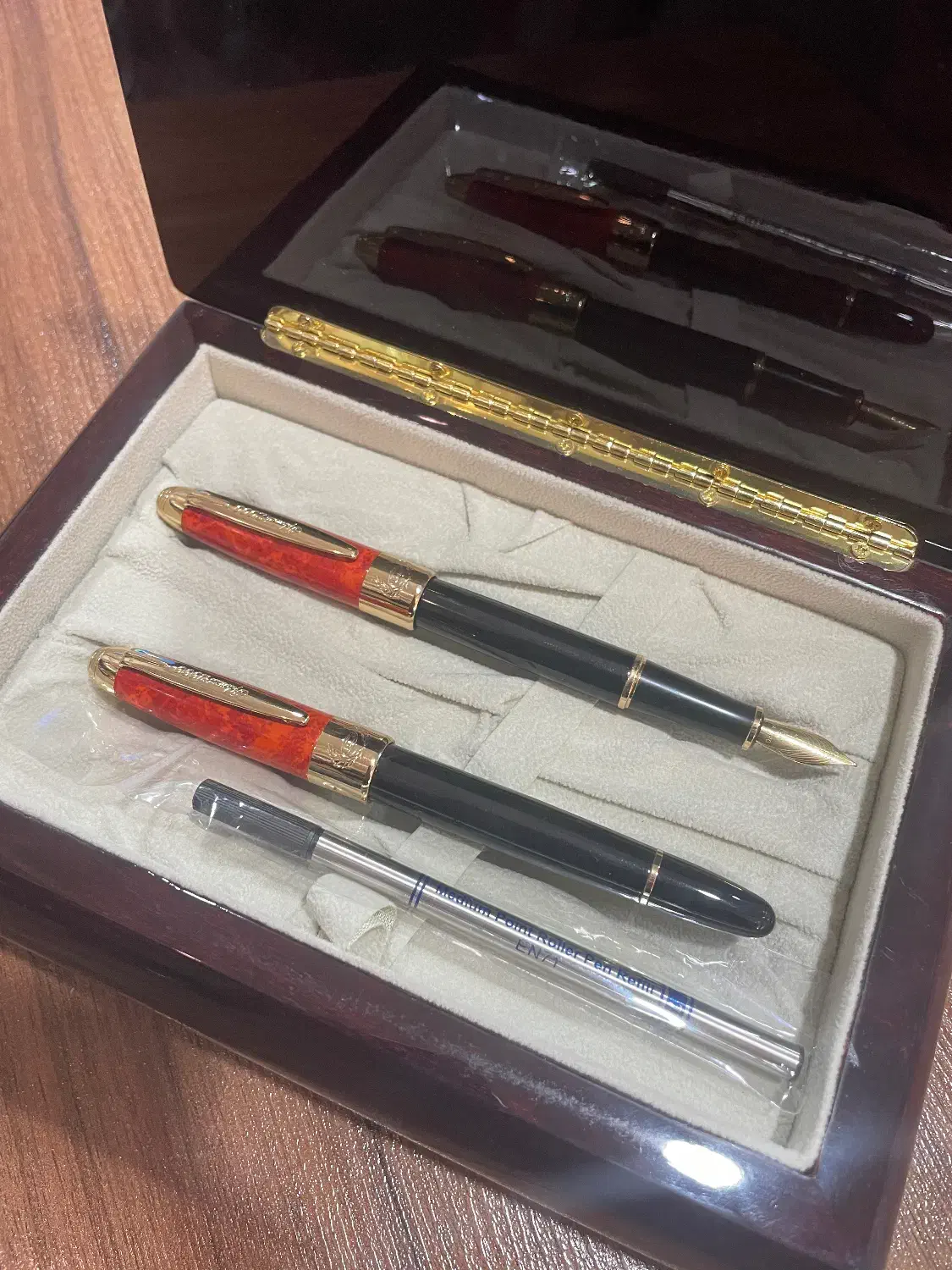 ست خودنویس و روان نویس دیپلمات|لوازم التحریر|کرج, عظیمیه|دیوار