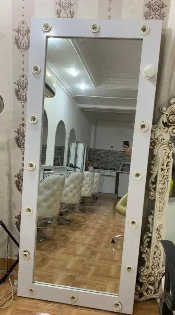 اینه|آینه|رشت, رشتیان|دیوار