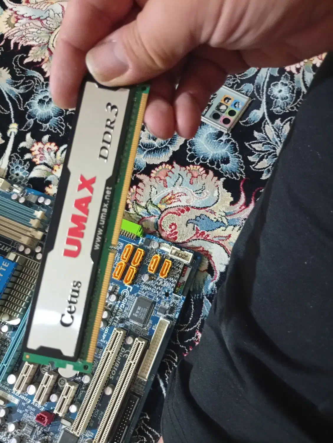 قطعات کامپیوتر|قطعات و لوازم جانبی رایانه|فردیس, داوری|دیوار