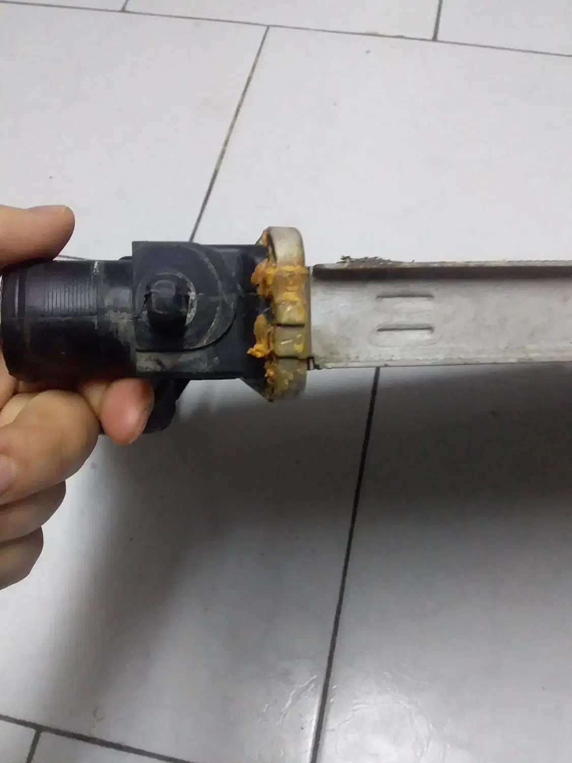 رادیاتور پژو ۴۰۵|قطعات یدکی و لوازم جانبی|مشهد, شهرک امام هادی (شهرک غرب)|دیوار