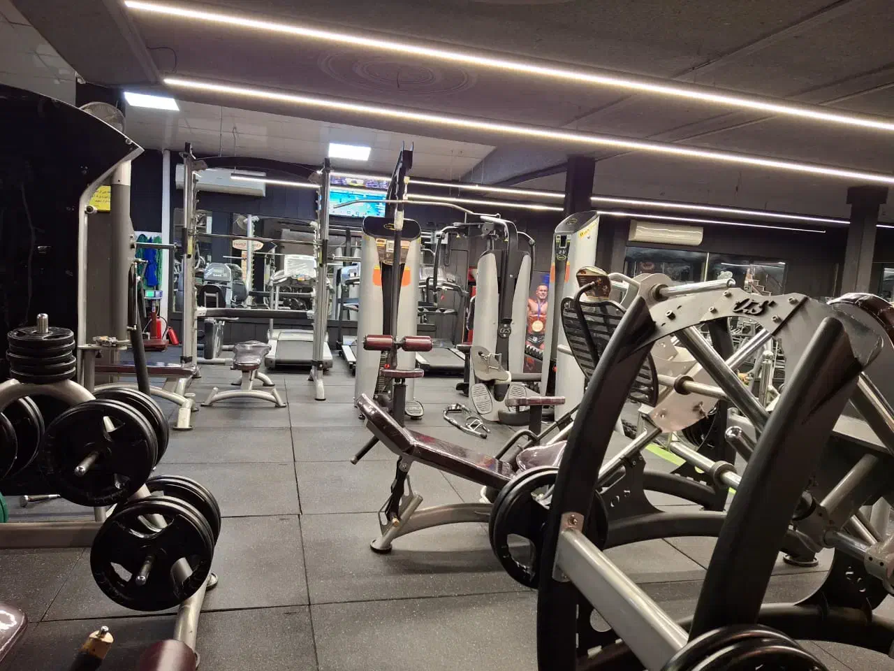 اجاره باشگاه بدنسازی سانس بانوان|اجارهٔ مغازه و غرفه|لاهیجان, گلستان|دیوار