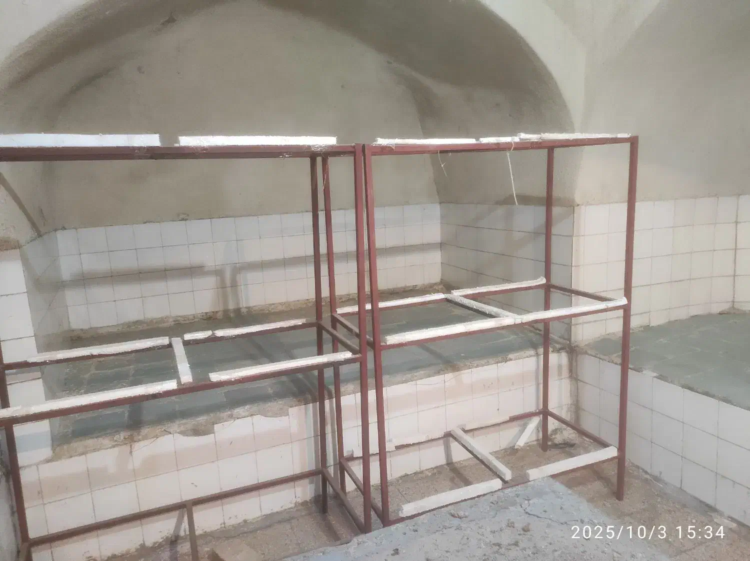 لوازم اکواریوم (پمپ هوا، پایه ، اکواریوم)|ماهی|کاشان, شهرک صنعتی فتح المبین|دیوار