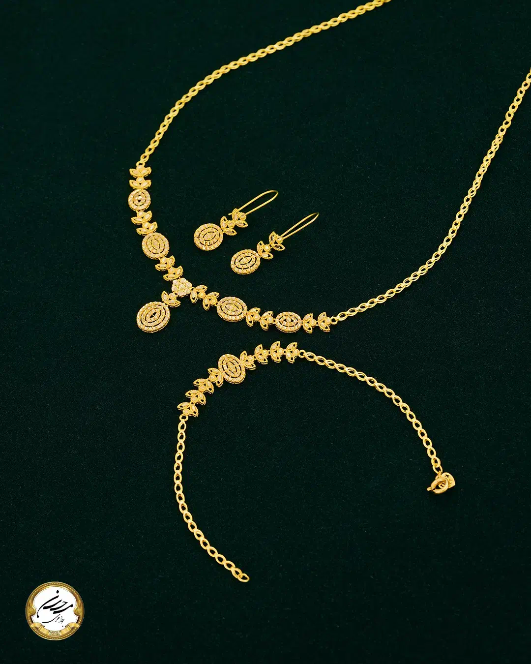 سرویس طلای سنگین و مجلل مخصوص عروسها جواهری محسن|جواهرات|قم, امامزاده ابراهیم|دیوار