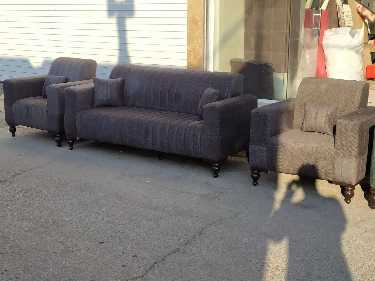 مبل برند هفت نفره|مبلمان خانگی و میز عسلی|هشتگرد, هشتگرد قدیم|دیوار