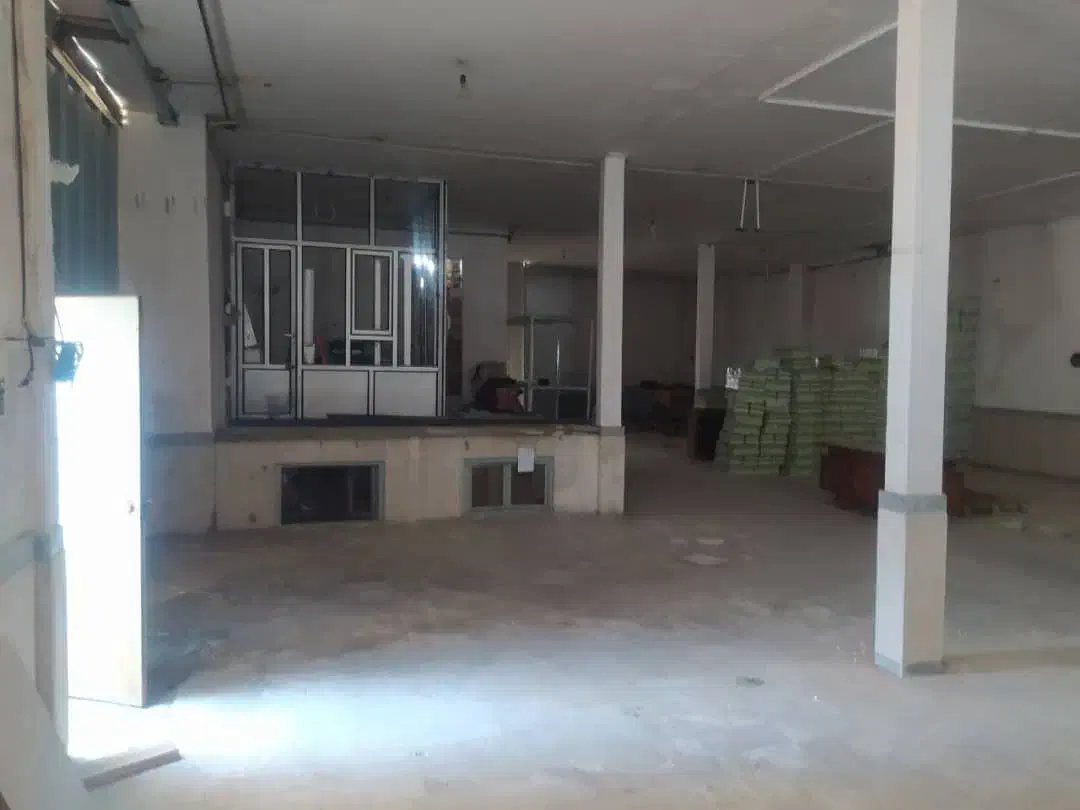 فرصت سرمایه‌گذاری در مغازه و انبار ۳۳۲ متری ملایر|فروش دفتر کار، اتاق اداری، مطب|ملایر, |دیوار